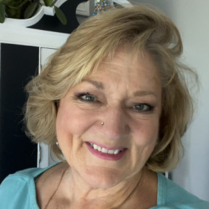 Profile picture of Maggie Lowe