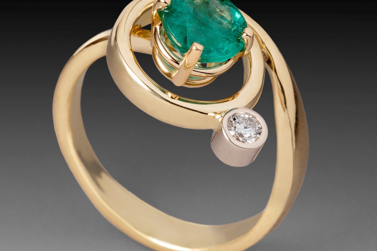 emerald-anniversary-ring