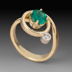 emerald-anniversary-ring