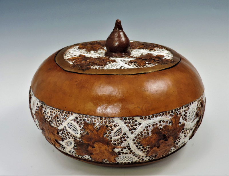 faux-lace-gourd