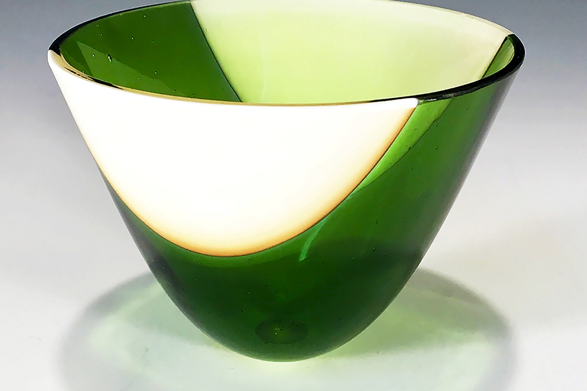 vanilla-and-green-medium-drop-bowl