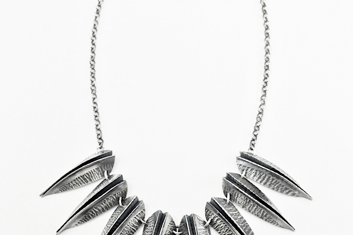 pleated-petals-necklace