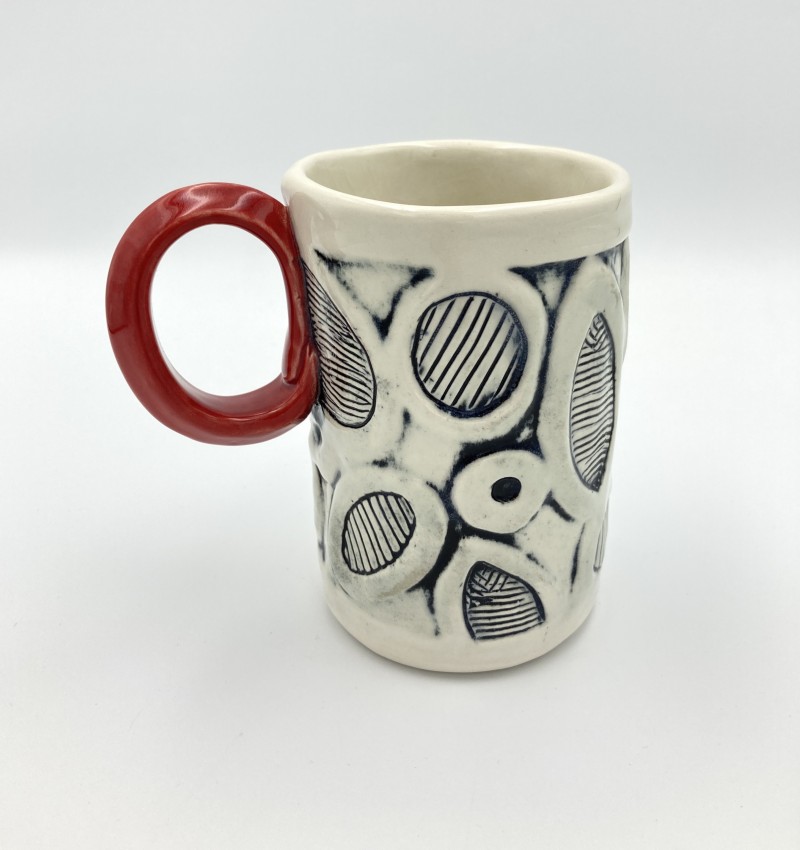 detailed-textured-handbuilt-ceramic-mug-black-and-white-and-red-unique-and-beautiful