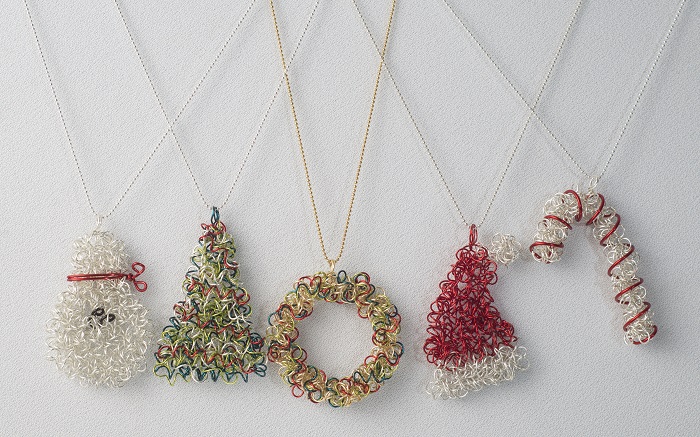 holiday-necklaces
